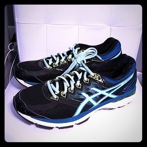 Women's Asics GT 2000